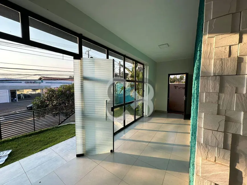 Casa com 3 quartos à venda, 450m2 em Santos Dumont, Londrina - PR - imagem 2 Foto 2 de Casa com 3 quartos à venda, 450m2 em Santos Dumont, Londrina - PR