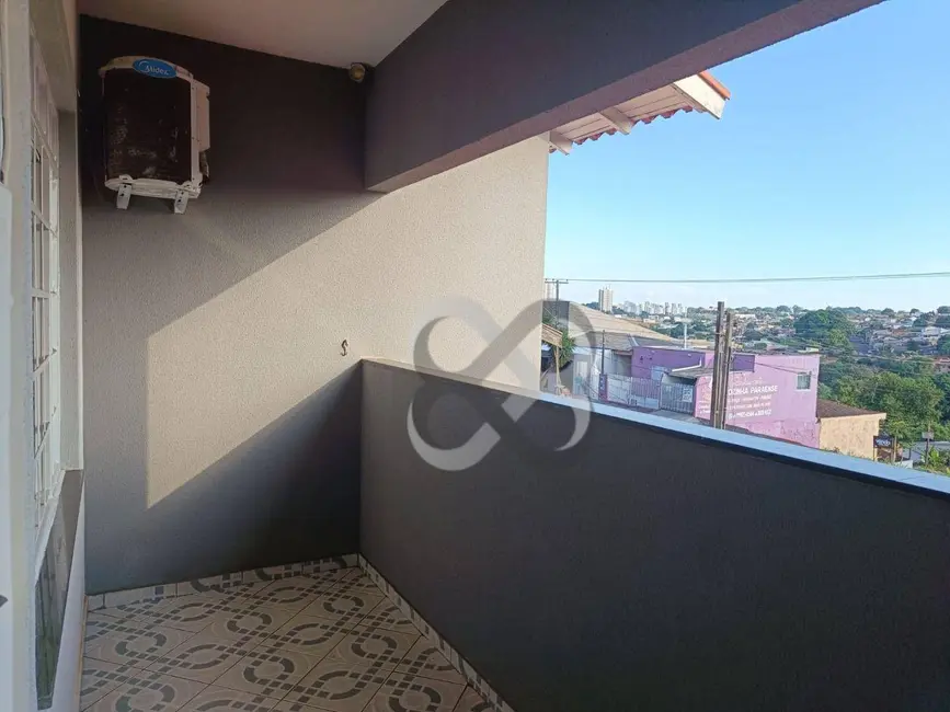 Foto 4 de Sobrado com 3 quartos à venda, 300m2 em Coroados, Londrina - PR