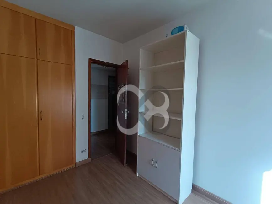 Apartamento com 3 quartos à venda, 120m2 em Centro, Londrina - PR - imagem 9 Foto 9 de Apartamento com 3 quartos à venda, 120m2 em Centro, Londrina - PR