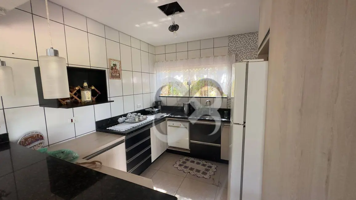 Foto 3 de Chácara com 4 quartos à venda, 2500m2 em Parque Industrial Buena Vista, Londrina - PR