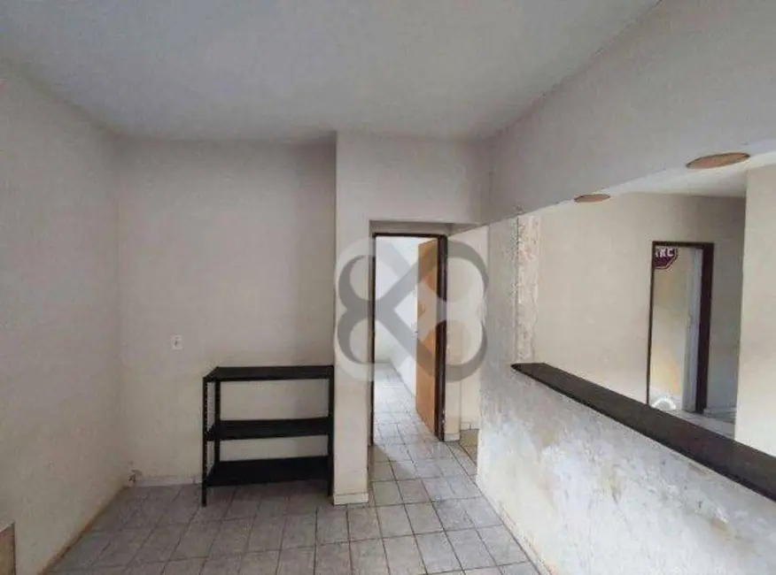 Casa com 3 quartos à venda, 255m2 em Londrina - PR - imagem 4 Foto 4 de Casa com 3 quartos à venda, 255m2 em Londrina - PR