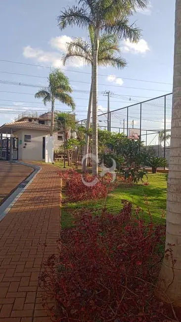 Foto 2 de Apartamento com 2 quartos à venda, 46m2 em Londrina - PR
