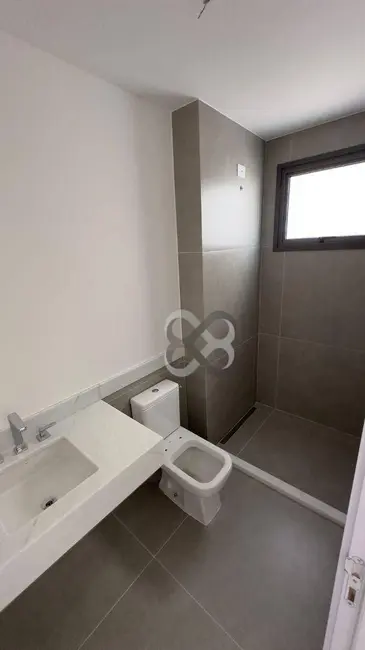 Apartamento com 3 quartos à venda, 271m2 em Londrina - PR - imagem 8 Foto 8 de Apartamento com 3 quartos à venda, 271m2 em Londrina - PR