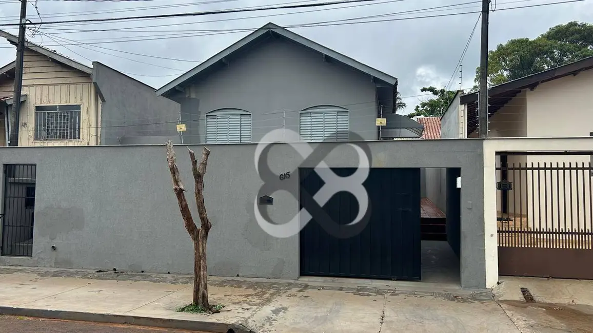 Foto 1 de Casa com 3 quartos à venda, 275m2 em Califórnia, Londrina - PR