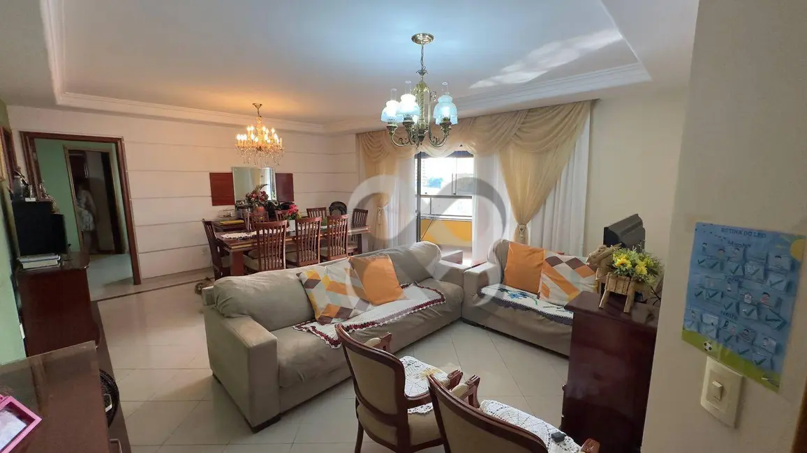 Apartamento com 3 quartos à venda, 256m2 em Vitória, Londrina - PR - imagem 2 Foto 2 de Apartamento com 3 quartos à venda, 256m2 em Vitória, Londrina - PR