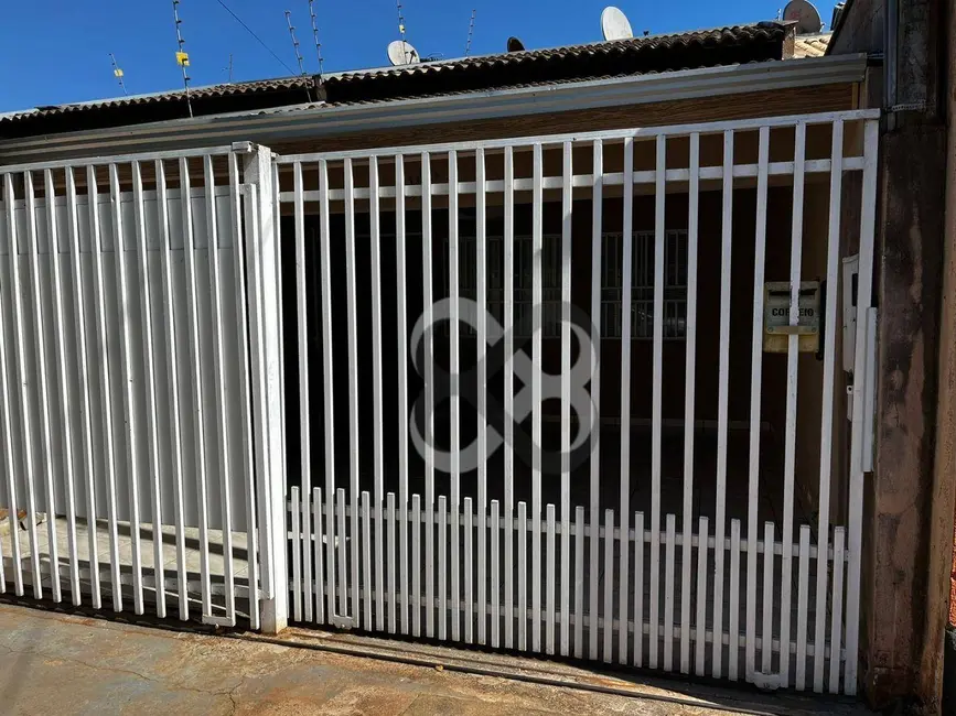 Foto 2 de Casa com 3 quartos à venda, 137m2 em Londrina - PR