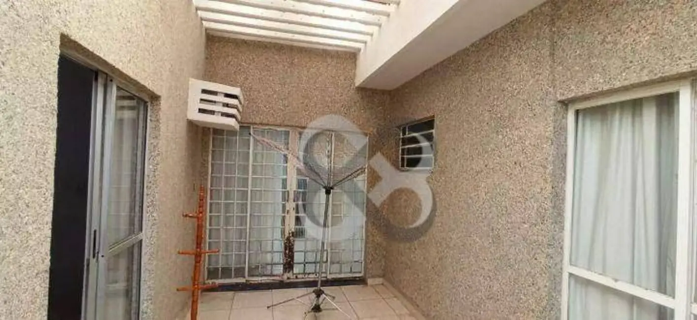 Casa com 3 quartos à venda, 484m2 em San Conrado, Londrina - PR - imagem 9 Foto 9 de Casa com 3 quartos à venda, 484m2 em San Conrado, Londrina - PR