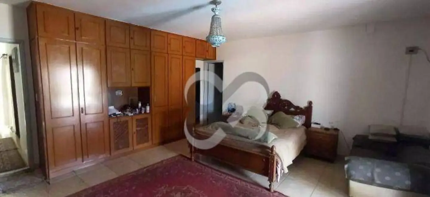 Casa com 3 quartos à venda, 484m2 em San Conrado, Londrina - PR - imagem 6 Foto 6 de Casa com 3 quartos à venda, 484m2 em San Conrado, Londrina - PR