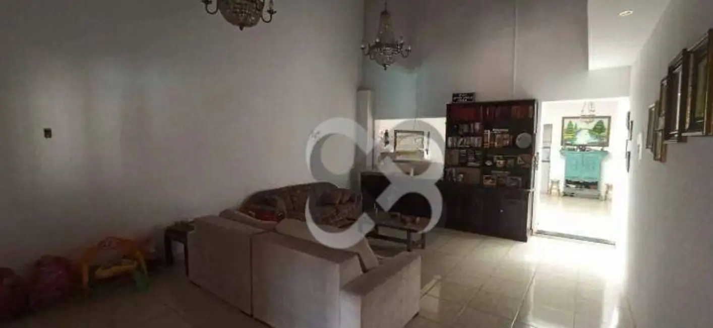 Casa com 3 quartos à venda, 484m2 em San Conrado, Londrina - PR - imagem 4 Foto 4 de Casa com 3 quartos à venda, 484m2 em San Conrado, Londrina - PR