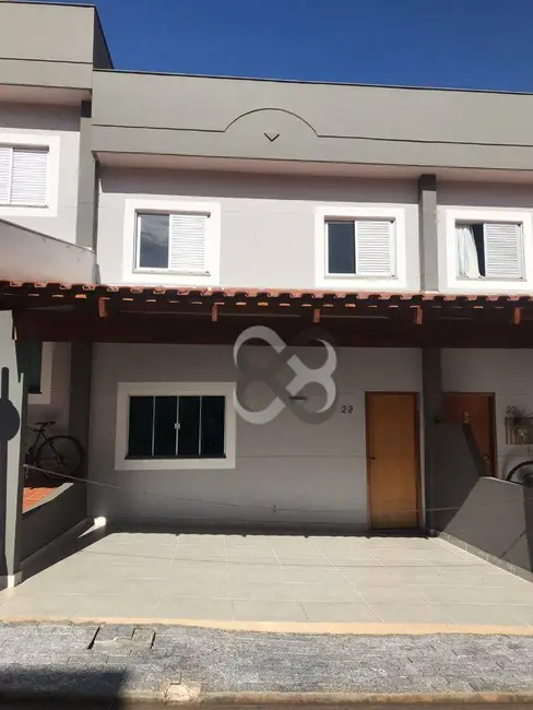 Foto 1 de Sobrado com 3 quartos à venda e para alugar, 140m2 em Conjunto Habitacional Santiago II, Londrina - PR
