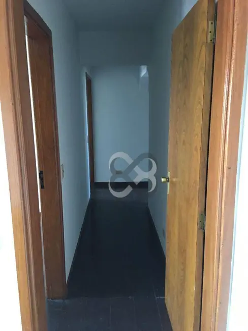 Apartamento com 3 quartos à venda, 228m2 em Centro, Porecatu - PR - imagem 4 Foto 4 de Apartamento com 3 quartos à venda, 228m2 em Centro, Porecatu - PR