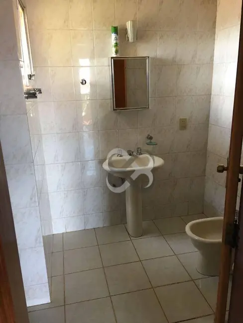 Apartamento com 3 quartos à venda, 228m2 em Centro, Porecatu - PR - imagem 8 Foto 8 de Apartamento com 3 quartos à venda, 228m2 em Centro, Porecatu - PR