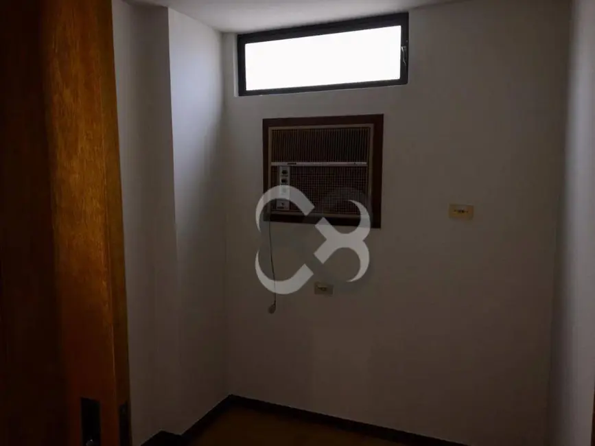 Apartamento com 3 quartos à venda, 186m2 em Centro, Londrina - PR - imagem 8 Foto 8 de Apartamento com 3 quartos à venda, 186m2 em Centro, Londrina - PR
