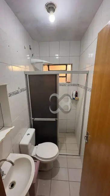 Casa com 4 quartos à venda, 200m2 em Conjunto Vivi Xavier, Londrina - PR - imagem 5 Foto 5 de Casa com 4 quartos à venda, 200m2 em Conjunto Vivi Xavier, Londrina - PR