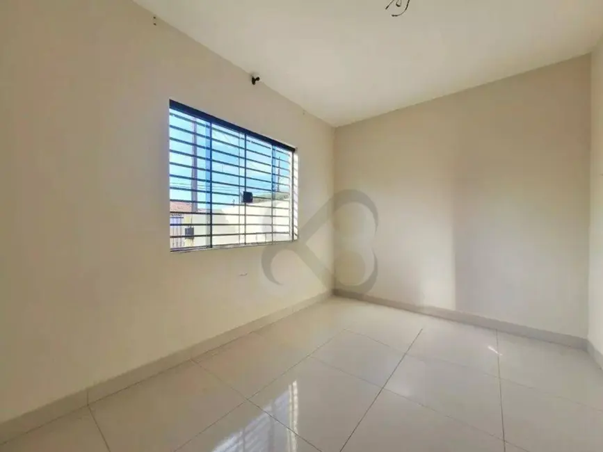 Casa com 4 quartos à venda, 200m2 em Conjunto Vivi Xavier, Londrina - PR - imagem 3 Foto 3 de Casa com 4 quartos à venda, 200m2 em Conjunto Vivi Xavier, Londrina - PR