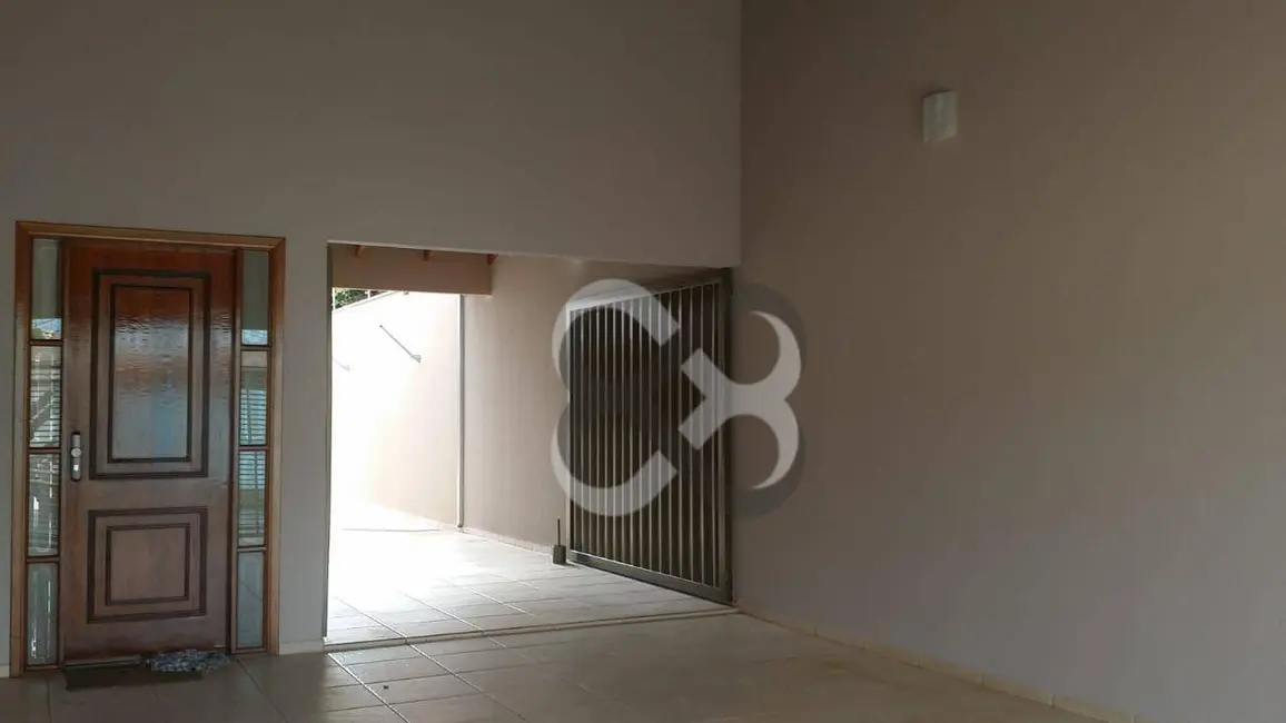 Casa com 3 quartos à venda, 409m2 em Londrina - PR - imagem 4 Foto 4 de Casa com 3 quartos à venda, 409m2 em Londrina - PR