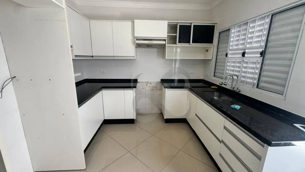 Foto 8 de Casa com 3 quartos à venda, 195m2 em Londrina - PR