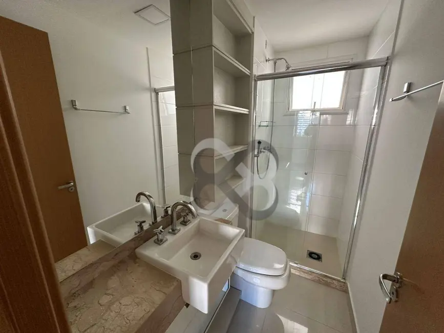 Apartamento com 2 quartos para alugar, 130m2 em Londrina - PR - imagem 9 Foto 9 de Apartamento com 2 quartos para alugar, 130m2 em Londrina - PR