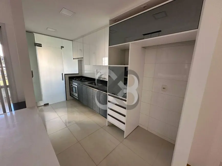 Apartamento com 2 quartos para alugar, 130m2 em Londrina - PR - imagem 7 Foto 7 de Apartamento com 2 quartos para alugar, 130m2 em Londrina - PR