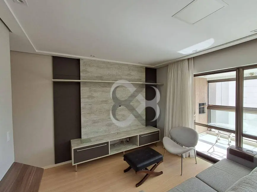 Apartamento com 3 quartos à venda, 194m2 em Londrina - PR - imagem 9 Foto 9 de Apartamento com 3 quartos à venda, 194m2 em Londrina - PR