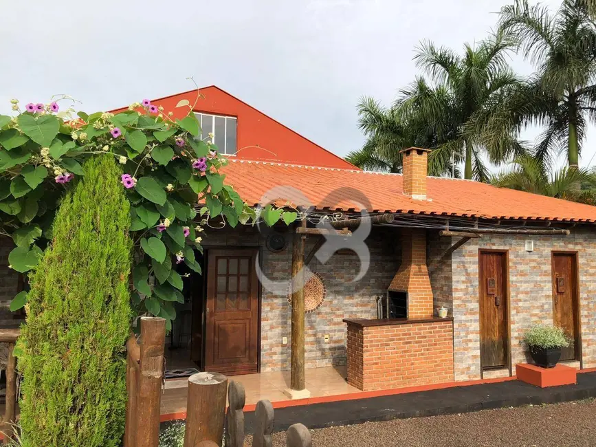 Chácara com 5 quartos à venda, 2726m2 em Ouro Branco, Londrina - PR - imagem 2 Foto 2 de Chácara com 5 quartos à venda, 2726m2 em Ouro Branco, Londrina - PR