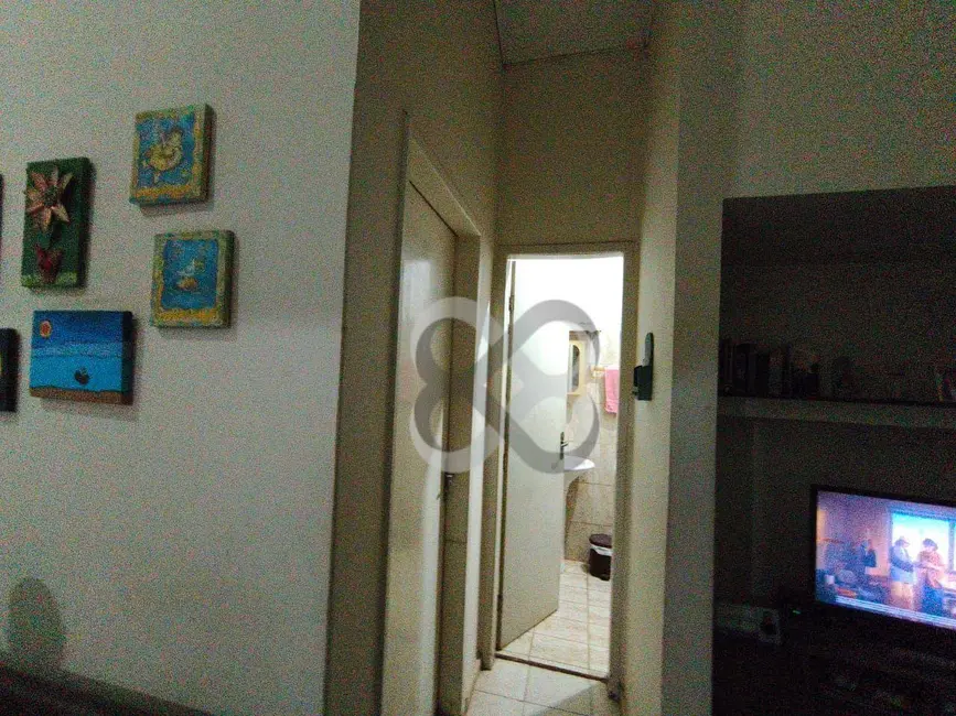 Sobrado com 5 quartos à venda, 300m2 em Champagnat, Londrina - PR - imagem 6 Foto 6 de Sobrado com 5 quartos à venda, 300m2 em Champagnat, Londrina - PR