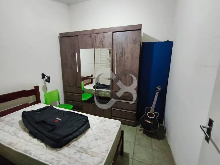 Sobrado com 5 quartos à venda, 300m2 em Champagnat, Londrina - PR - imagem 4 Foto 4 de Sobrado com 5 quartos à venda, 300m2 em Champagnat, Londrina - PR