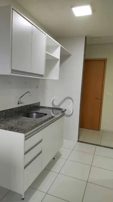 Foto 5 de Apartamento com 2 quartos para alugar, 100m2 em Centro, Londrina - PR