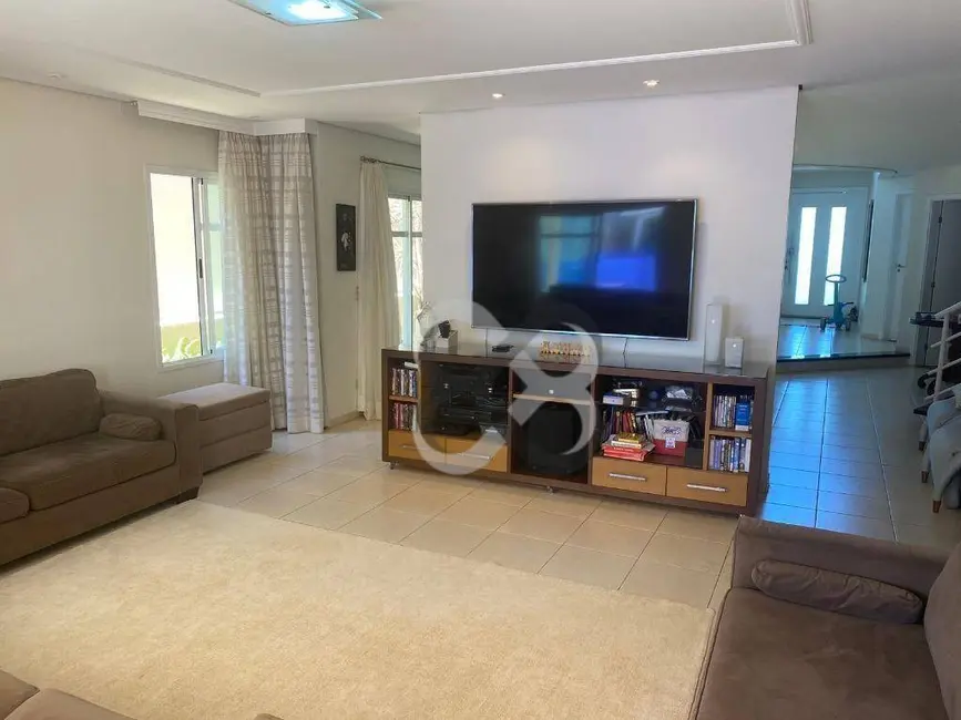 Casa de Condomínio com 4 quartos à venda, 675m2 em Londrina - PR - imagem 7 Foto 7 de Casa de Condomínio com 4 quartos à venda, 675m2 em Londrina - PR