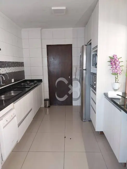 Apartamento com 3 quartos à venda, 154m2 em Centro, Londrina - PR - imagem 7 Foto 7 de Apartamento com 3 quartos à venda, 154m2 em Centro, Londrina - PR