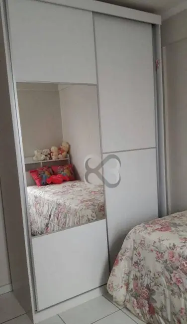 Apartamento com 3 quartos à venda, 74m2 em Centro, Londrina - PR - imagem 8 Foto 8 de Apartamento com 3 quartos à venda, 74m2 em Centro, Londrina - PR