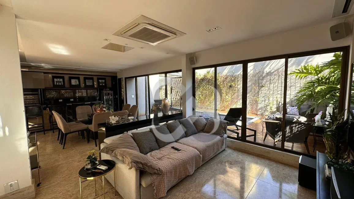 Foto 6 de Sobrado com 4 quartos à venda, 388m2 em Vivendas do Arvoredo, Londrina - PR