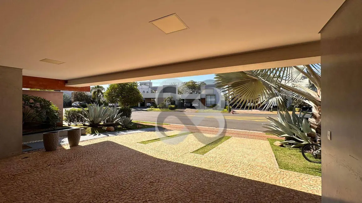 Foto 3 de Sobrado com 4 quartos à venda, 388m2 em Vivendas do Arvoredo, Londrina - PR