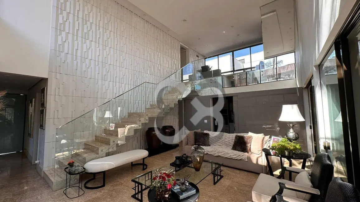 Foto 5 de Sobrado com 4 quartos à venda, 388m2 em Vivendas do Arvoredo, Londrina - PR