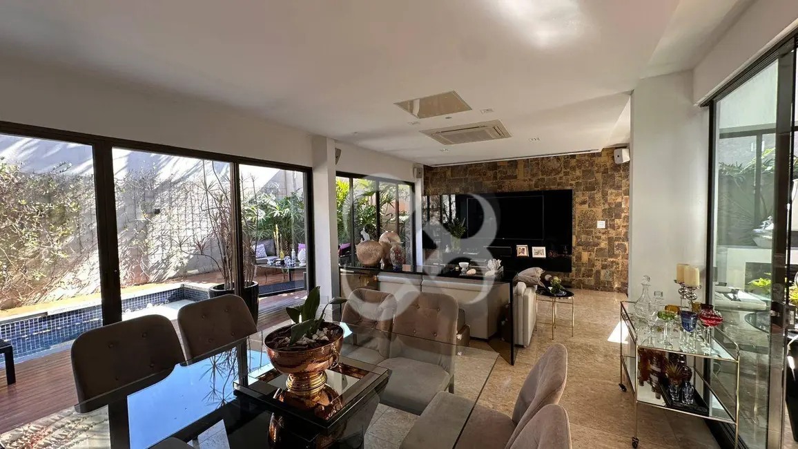 Foto 7 de Sobrado com 4 quartos à venda, 388m2 em Vivendas do Arvoredo, Londrina - PR