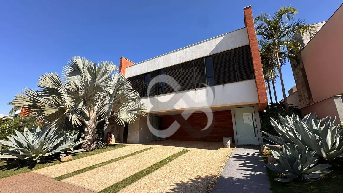 Foto 1 de Sobrado com 4 quartos à venda, 388m2 em Vivendas do Arvoredo, Londrina - PR