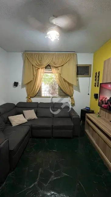 Casa com 3 quartos à venda, 450m2 em Champagnat, Londrina - PR - imagem 5 Foto 5 de Casa com 3 quartos à venda, 450m2 em Champagnat, Londrina - PR