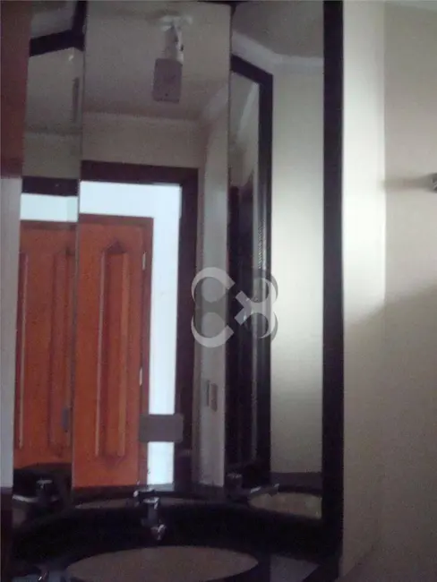 Apartamento com 4 quartos à venda e para alugar, 380m2 em Centro, Londrina - PR - imagem 8 Foto 8 de Apartamento com 4 quartos à venda e para alugar, 380m2 em Centro, Londrina - PR