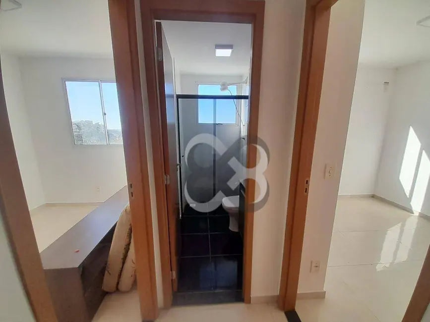 Foto 4 de Apartamento com 2 quartos à venda, 57m2 em Londrina - PR