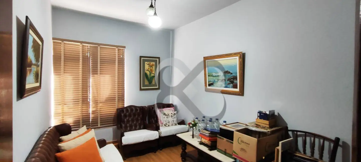 Casa com 3 quartos à venda, 360m2 em Bela Vista, Londrina - PR - imagem 8 Foto 8 de Casa com 3 quartos à venda, 360m2 em Bela Vista, Londrina - PR