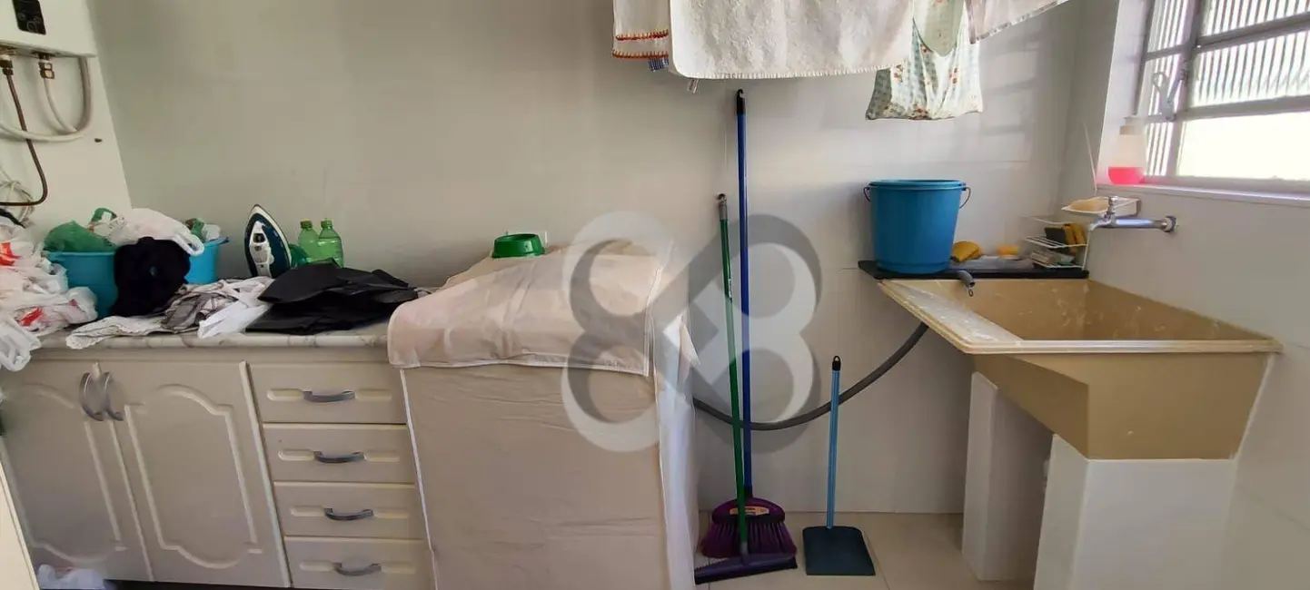 Casa com 3 quartos à venda, 360m2 em Bela Vista, Londrina - PR - imagem 5 Foto 5 de Casa com 3 quartos à venda, 360m2 em Bela Vista, Londrina - PR