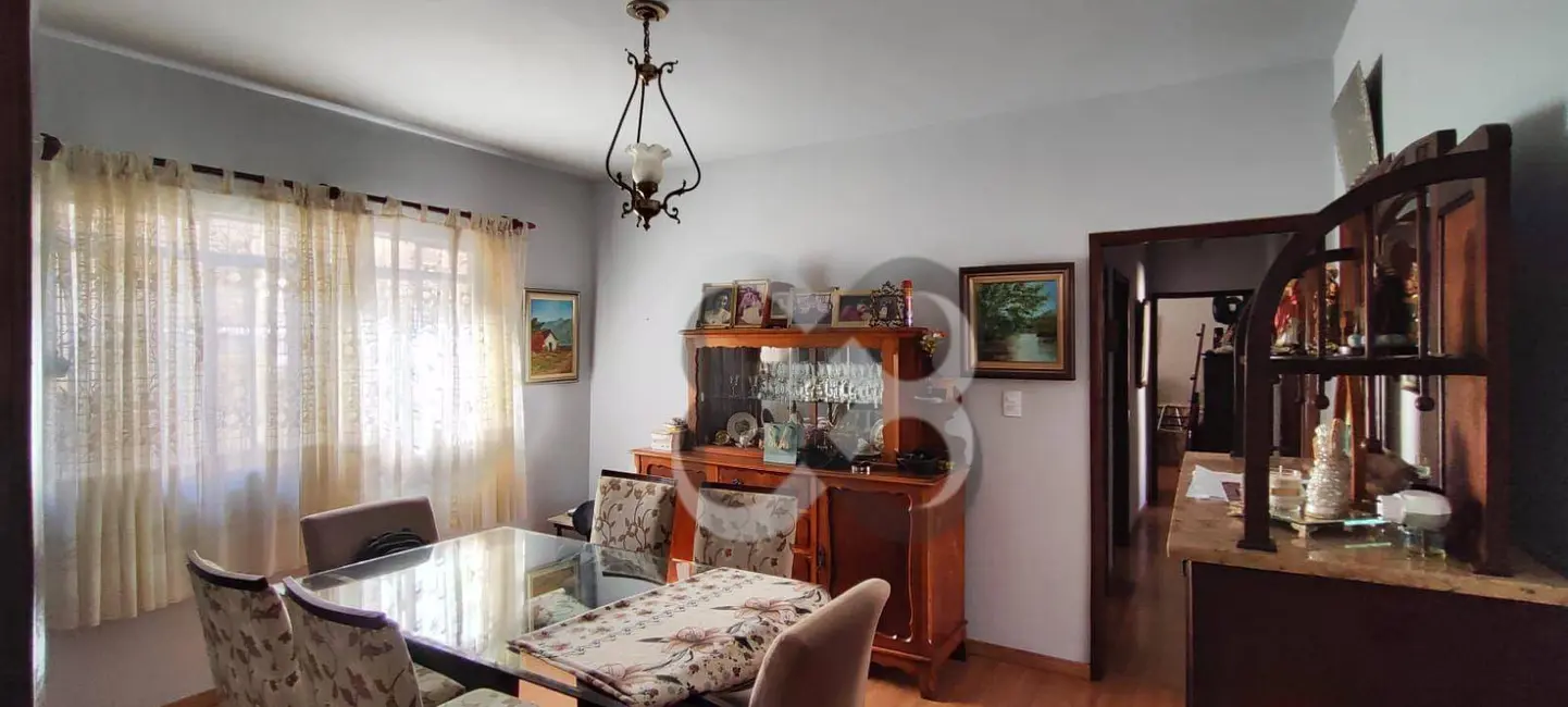 Casa com 3 quartos à venda, 360m2 em Bela Vista, Londrina - PR - imagem 6 Foto 6 de Casa com 3 quartos à venda, 360m2 em Bela Vista, Londrina - PR