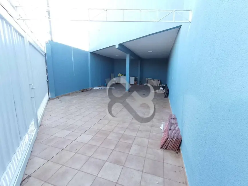 Foto 4 de Casa com 5 quartos para alugar, 500m2 em Bancários, Londrina - PR