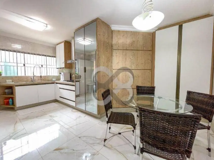 Casa com 5 quartos à venda e para alugar, 500m2 em Jardim Nápoles, Londrina - PR - imagem 8 Foto 8 de Casa com 5 quartos à venda e para alugar, 500m2 em Jardim Nápoles, Londrina - PR