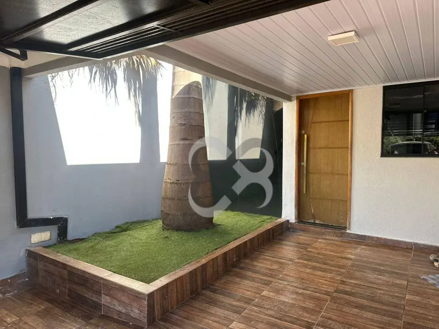 Casa com 3 quartos para alugar, 150m2 em Jardim Tókio, Londrina - PR - imagem 2 Foto 2 de Casa com 3 quartos para alugar, 150m2 em Jardim Tókio, Londrina - PR