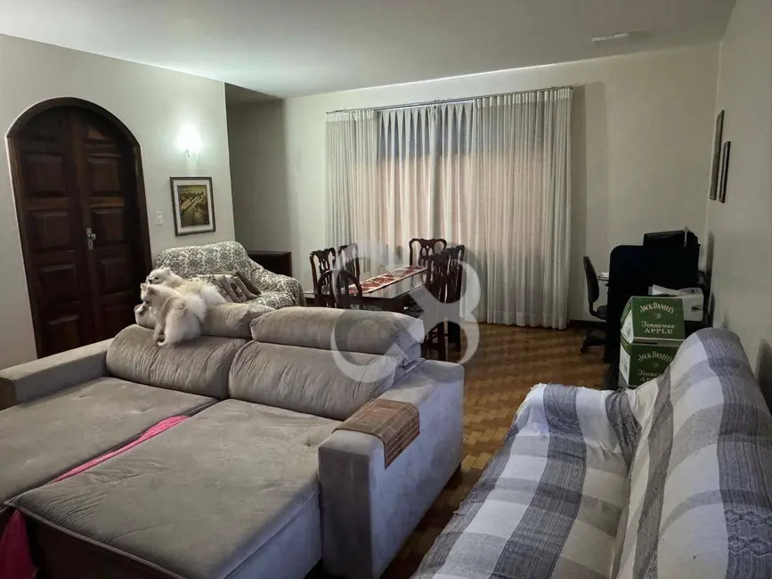 Casa com 3 quartos à venda, 542m2 em Jardim Shangri-la A, Londrina - PR - imagem 6 Foto 6 de Casa com 3 quartos à venda, 542m2 em Jardim Shangri-la A, Londrina - PR