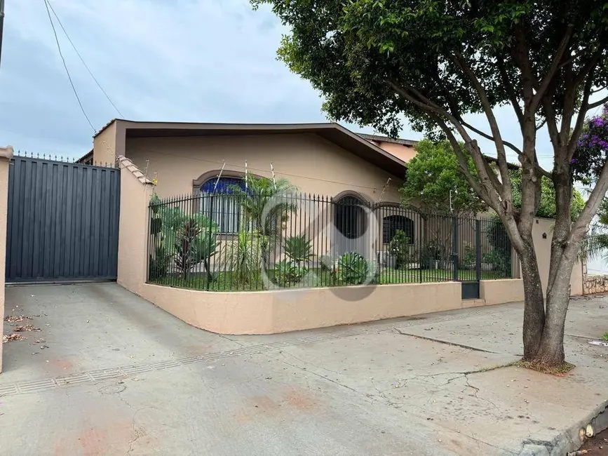 Casa com 3 quartos à venda, 542m2 em Jardim Shangri-la A, Londrina - PR - imagem 2 Foto 2 de Casa com 3 quartos à venda, 542m2 em Jardim Shangri-la A, Londrina - PR