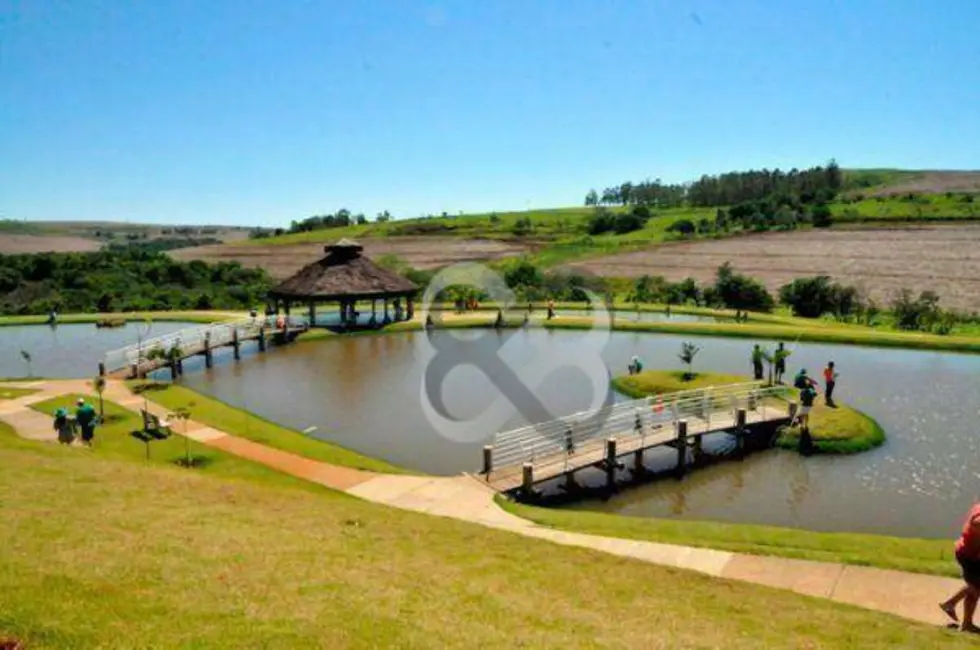 Terreno / Lote à venda, 1500m2 em Sertanopolis - PR - imagem 3 Foto 3 de Terreno / Lote à venda, 1500m2 em Sertanopolis - PR