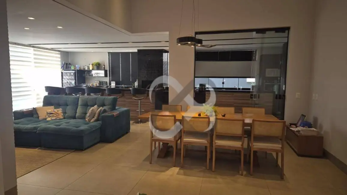 Foto 2 de Casa de Condomínio com 3 quartos à venda, 362m2 em Condomínio Royal Golf Residence, Londrina - PR