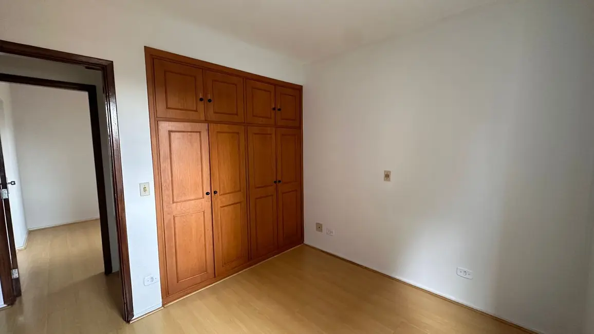 Apartamento com 2 quartos para alugar, 85m2 em Judith, Londrina - PR - imagem 7 Foto 7 de Apartamento com 2 quartos para alugar, 85m2 em Judith, Londrina - PR